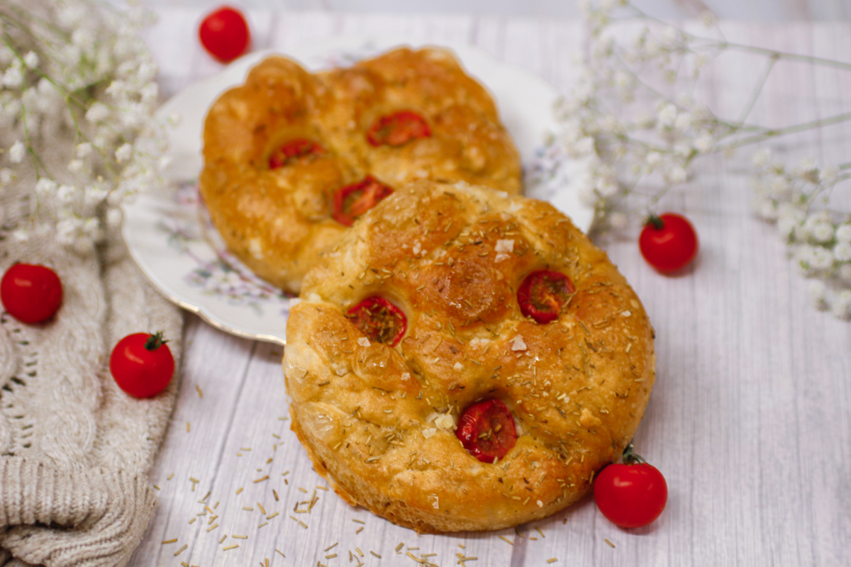 Focaccia rosmariini ja tomatiga » Mandel