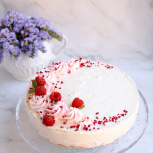 Rabarberi-martsipanitort (nisujahuvaba)