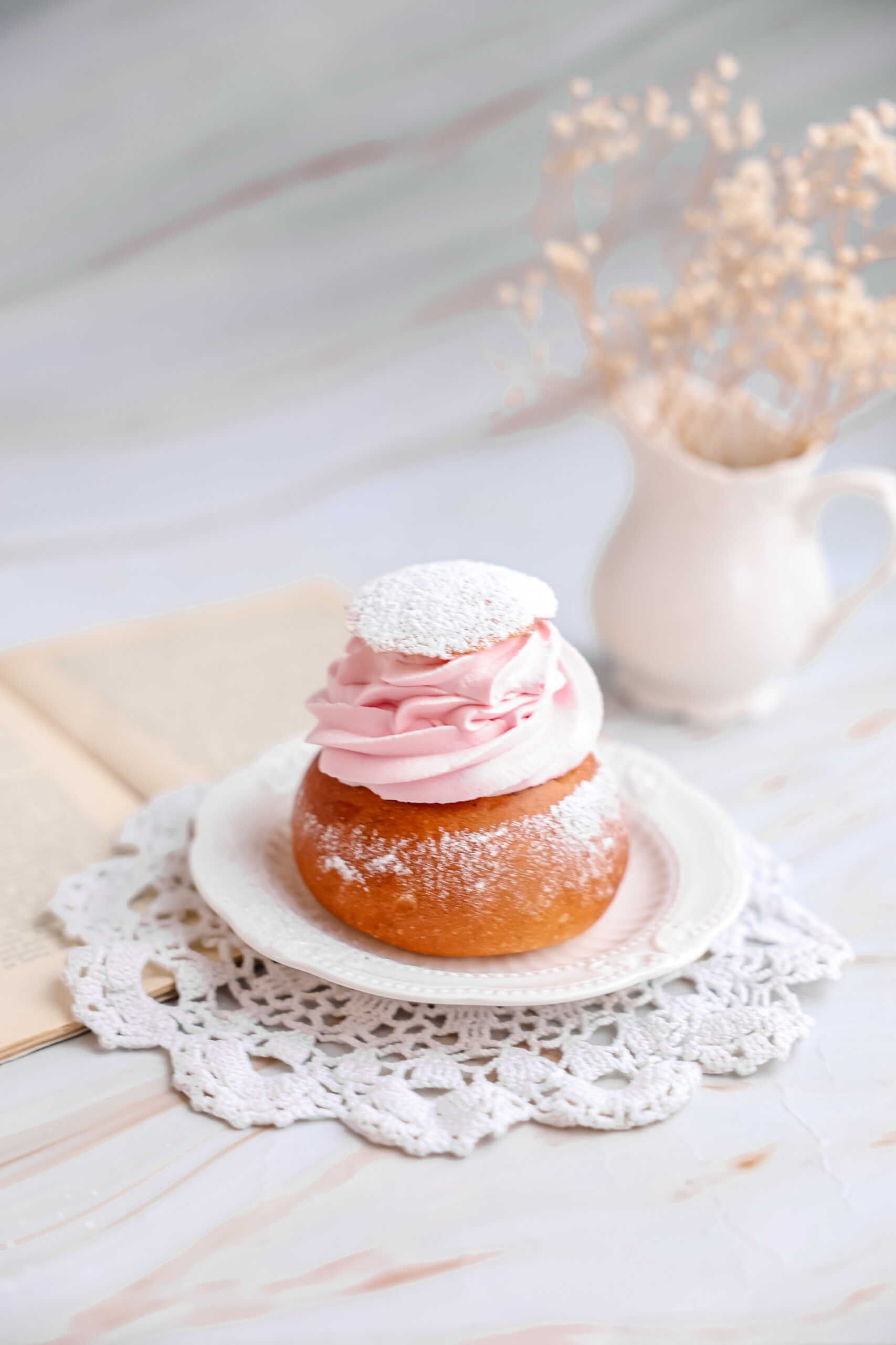 Vastlakukkel kirsimoosiga